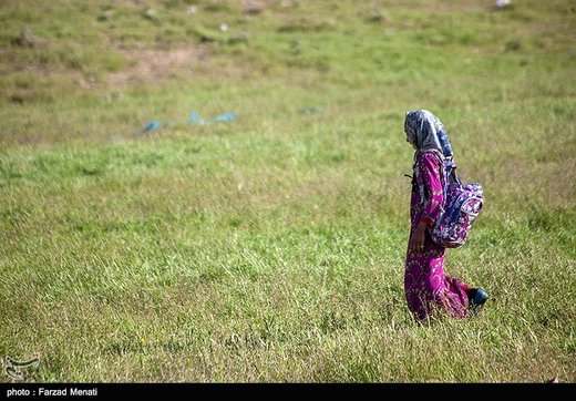 معلم کودکان کوچ نشین