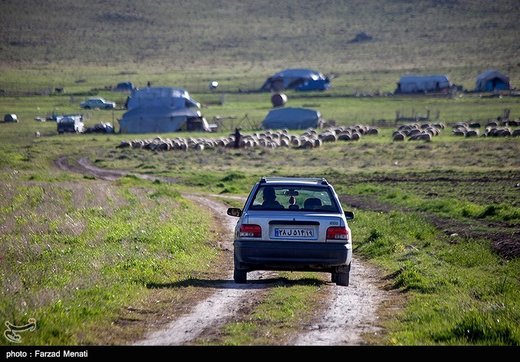 معلم کودکان کوچ نشین