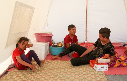 روزگار دشوار سیل‌زدگان روستای بُندهِ در اردوگاه