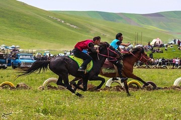 جشنواره فرهنگی - ورزشی عشایر در آذربایجان شرقی