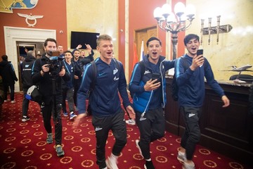 جشن شبانه قهرمانی سردار آزمون و یارانش در پولوکوو