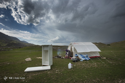 سیل‌زدگان لرستانی در پناه طبیعت
