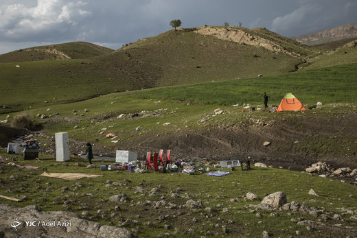سیل‌زدگان لرستانی در پناه طبیعت