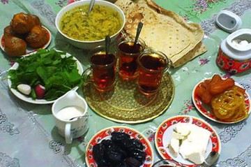 تامین آب بدن در وعده سحری، روزه‌داران بخوانند