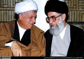 ۲۴ سال پیش رهبر انقلاب درباره نزاع با آمریگا چه گفت؟/ هاشمی‌رفسنجانی روایت کرد