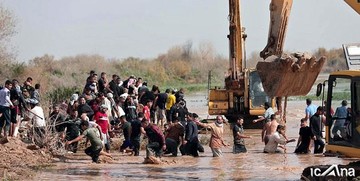 خطر انتقال بیماری‌ از لاشه دام در مناطق سیل‌زده خوزستان