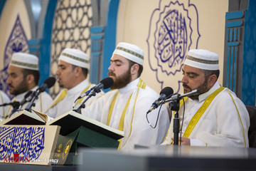 مراسم جزءخوانی قرآن کریم در حرم حضرت عباس علیه‌السلام