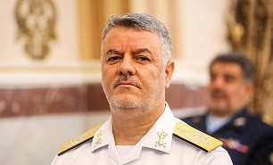فرمانده نیروی دریایی ارتش: باید مرزهای آبی خود را به مرزهای جهانی تبدیل کنیم