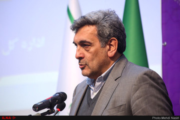 شورای شهر تهران، حناچی را به برکناری تهدید کرد/ شهردار: بدون حاشیه کار می‌کنیم