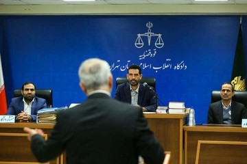 اعلام زمان رسیدگی به اتهامات ۳۱ متهم بانک سرمایه اعلام زمان رسیدگی به اتهامات ۳۱ متهم بانک سرمایه