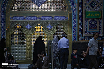 جزء خوانی قرآن کریم در حرم مطهر رضوی(ع)