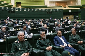 جلسه غیر علنی مجلس با حضور فرمانده کل سپاه پاسداران انقلاب اسلامی
