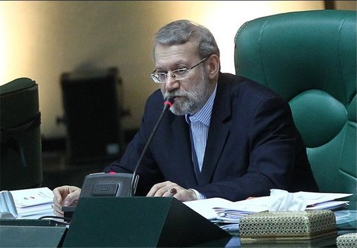  انتقادات تند لاریجانی از مجریان تلویزیون: قانونگذاری از جنس فکاهی نیست که با آن هِر و کِر راه بیندازید/به هزل‌گویی مجریان رسیدگی شود 