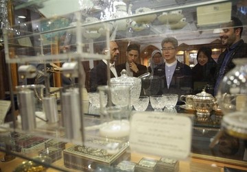 حضور سفیر کره جنوبی در حرم امام رضا (ع)