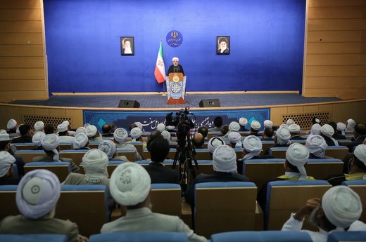 روحانی: ملت ایران بزرگتر از آن است که کسی بتواند آن را تهدید کند روحانی: ملت ایران بزرگتر از آن است که کسی بتواند آن را تهدید کند