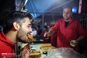 کوچه فلافلی‌ها در شب‌های رمضان