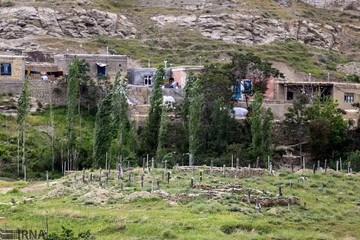 قبرستان روستای باغلق