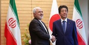 نخست‌وزیر ژاپن به ظریف درباره تنش در خاورمیانه چه گفت؟/ عکس