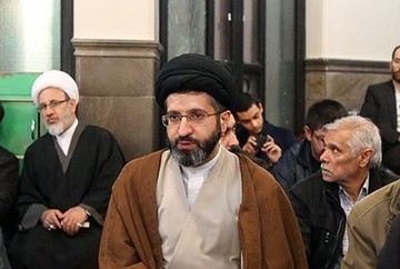 عکس | سیدمسعود خامنه‌ای در مدرسه نوه رهبر انقلاب