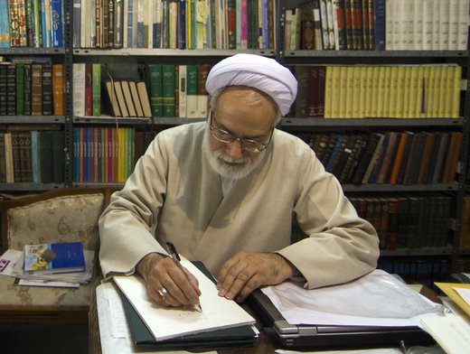 روز «انسان» و عید «پیمان» روز «انسان» و عید «پیمان»