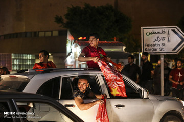شادی خیابانی مردم تهران بعد از قهرمانی پرسپولیس