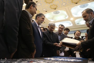 بازدید وزیر ارشاد از نمایشگاه بین‌المللی قرآن