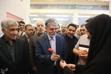 بازدید وزیر ارشاد از نمایشگاه بین‌المللی قرآن