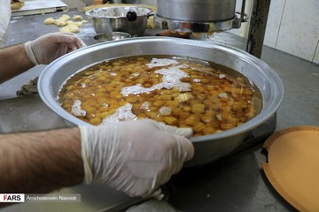 طبخ زولبیا و بامیه در زنجان