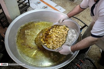 طبخ زولبیا و بامیه در زنجان