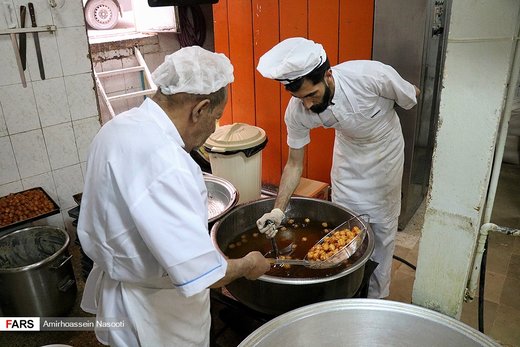 طبخ زولبیا و بامیه در زنجان