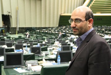 ابوترابی نماینده مجلس: پرداخت پول نقد بهتر از کوپنی‌شدن است