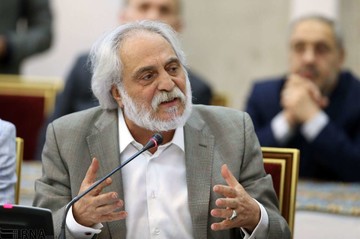 دیدار صمیمی رئیس‌جمهور با جمعی از اصحاب فرهنگ و هنر