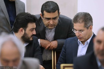 دیدار صمیمی رئیس‌جمهور با جمعی از اصحاب فرهنگ و هنر