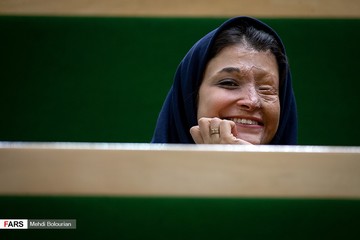 حضور قربانیان اسید پاشی در جلسه علنی مجلس