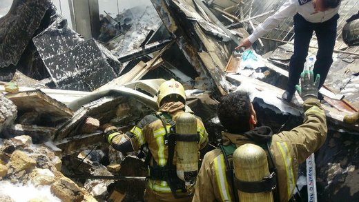 انفجار و آتش سوزی در خیابان اشرفی اصفهانی