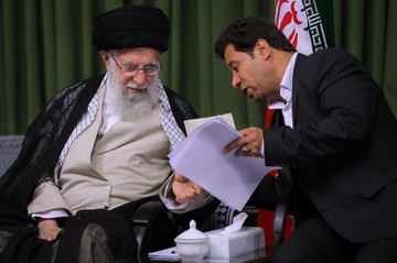 دیدار جمعی از شاعران و استادان زبان و ادب پارسی با رهبر معظم انقلاب اسلامی