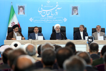 روحانی: با افتخار تحریم‌ها در فروش نفت، را دور می‌زنیم