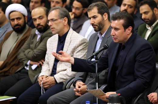 دیدار جمعی از شاعران و استادان زبان و ادب پارسی با رهبر معظم انقلاب اسلامی