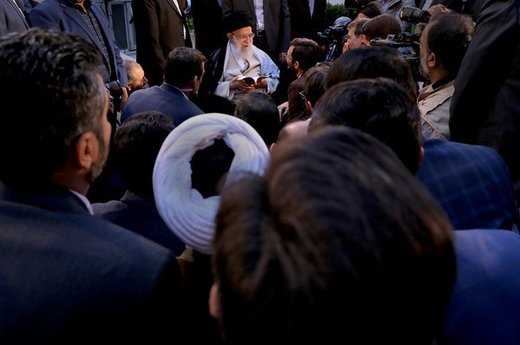 دیدار جمعی از شاعران و استادان زبان و ادب پارسی با رهبر معظم انقلاب اسلامی