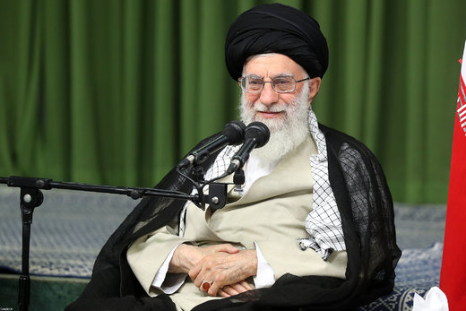 دیدار جمعی از شاعران و استادان زبان و ادب پارسی با رهبر معظم انقلاب اسلامی