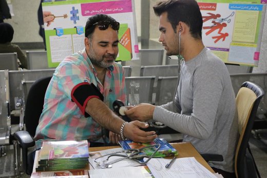 برگزاری اولین نمایشگاه «جمعیت» در دادگستری آبادان برگزاری اولین نمایشگاه «جمعیت» در دادگستری آبادان