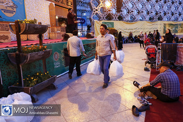 افطار ساده در میدان امام حسین (ع) تهران