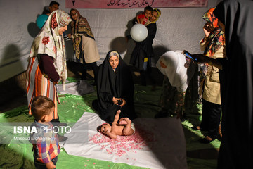 آیین سنتی گل غلتان نوزادان در سمنان