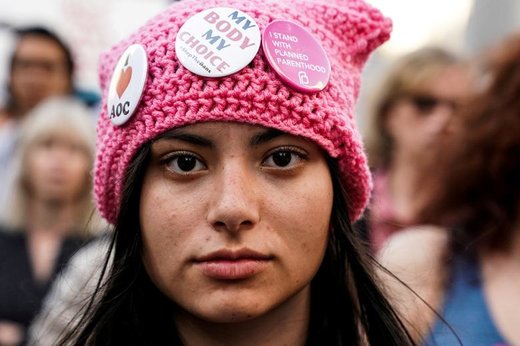 تظاهرات علیه  محدودیت های جدید در مورد قانون سقط جنین تصویب شده در هشت ایالت از جمله آلاباما و جورجیا در نیویورک