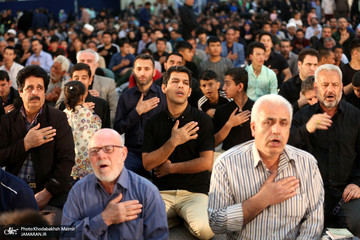 مراسم احیای شب نوزدهم ماه رمضان در حرم مطهر امام خمینی(ره)