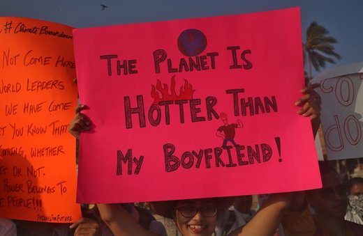 راهپیمایی در اعتراض به تغییرات آب و هوایی در شهر بمبئی هند