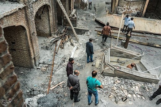 پاکسازی بازار تاریخی تبریز از خسارات آتش‌سوزی