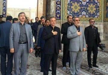 وزیر کشور به حرم منور امام رضا(ع) مشرف شد
