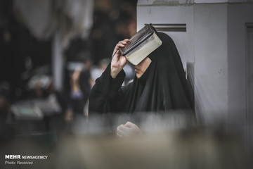 مراسم احیای شب بیست ویکم ماه مبارک رمضان در حرم امام علی(ع)
