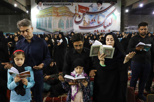 مراسم احیای شب بیست و یکم ماه رمضان در مصلی امام خمینی(ره) اهواز